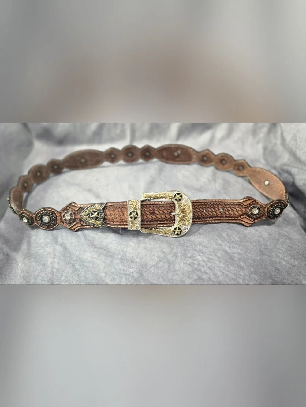 Scalloped Star Concho Western Belt